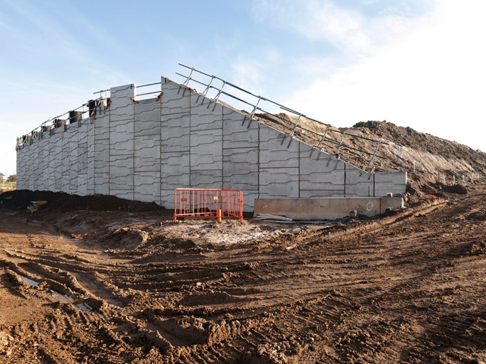 Continuing to build the bridge retaining wall at Centre Dandenong Road - June 2020