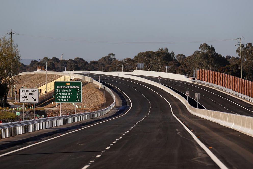 Progress on the Mordialloc Freeway near Old Dandenong Road