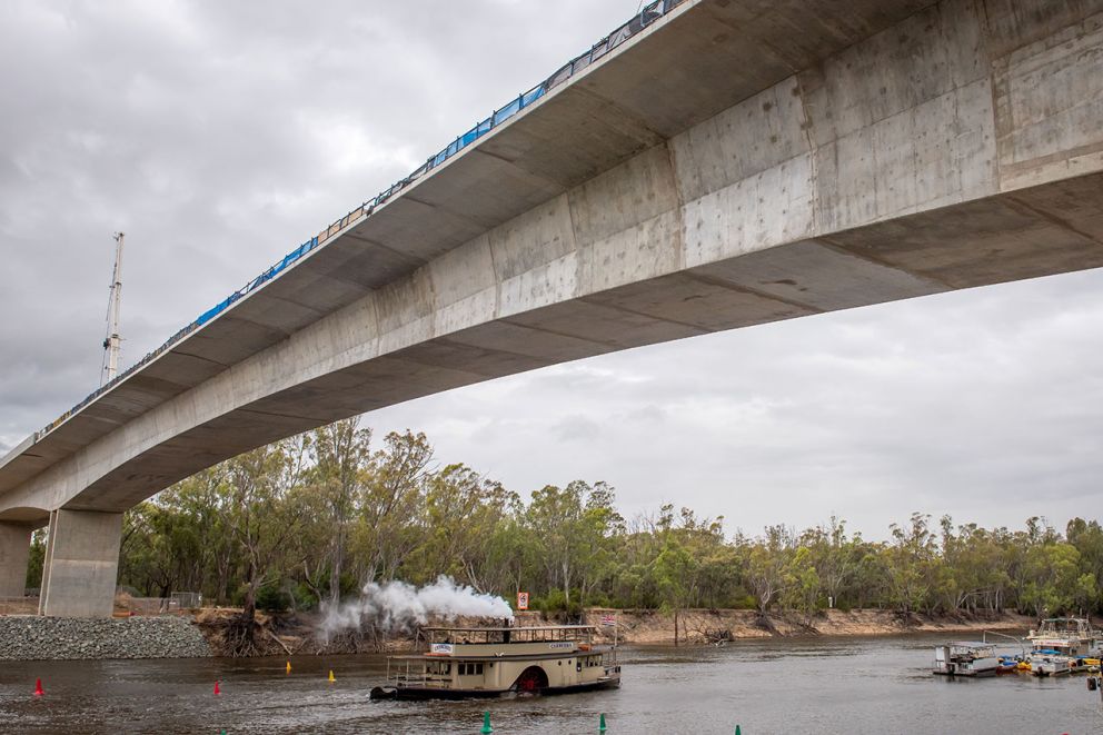 The second Murray River crossing now joined, connecting Victoria and NSW.