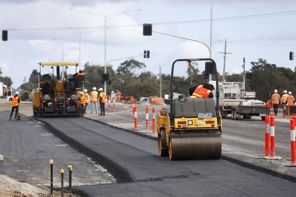 Asphalting works during the road closure