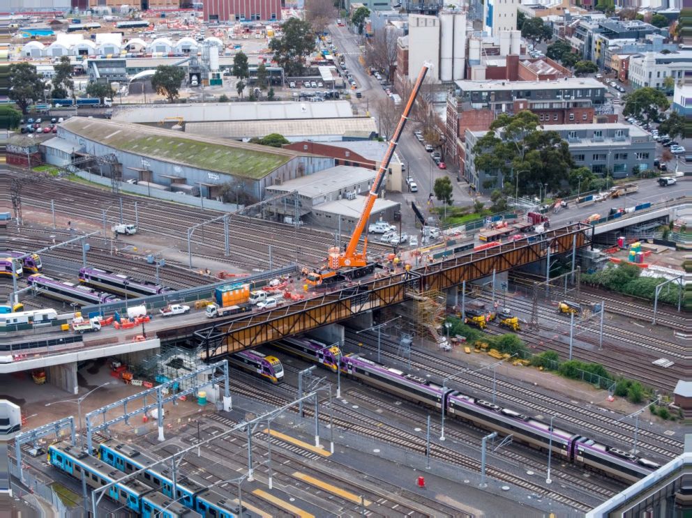 Installing the Dynon Road walking and cycling bridge over the North Melbourne rail corridor - June 2023.