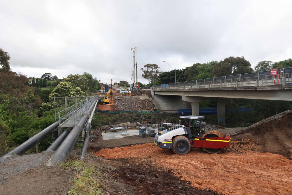 Construction of the new bridge - Dec 22