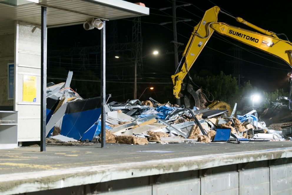 Demolishing Keon Park Station