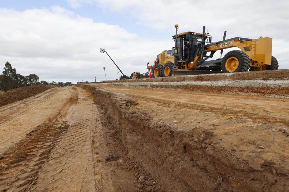 February 2024- Works underway to upgrade the McGregor Road outbound exit ramp and northern freeway roundabout