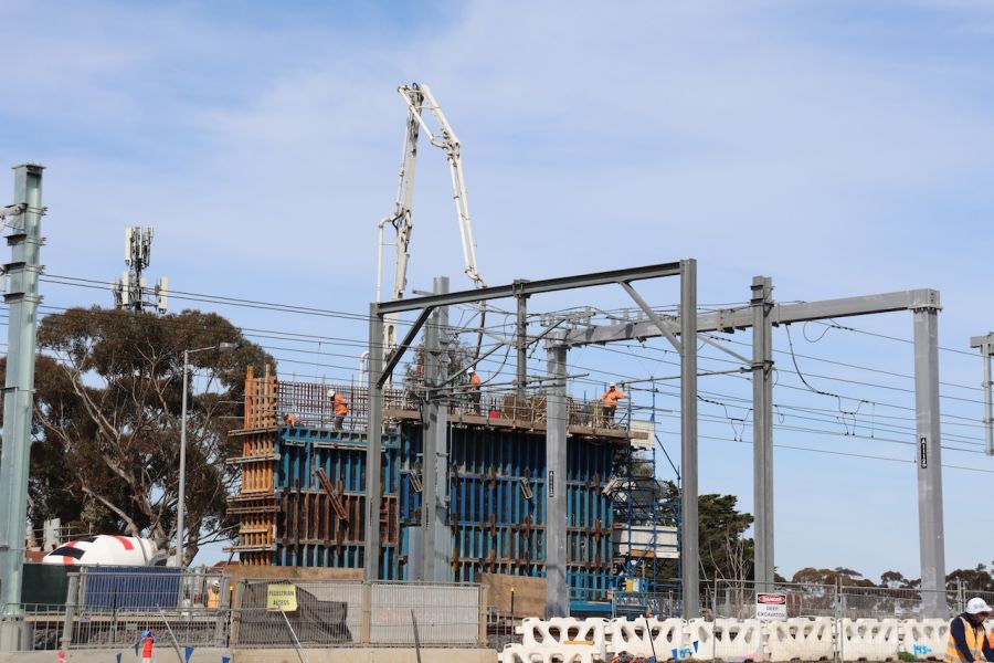 Crane next to rail corridor