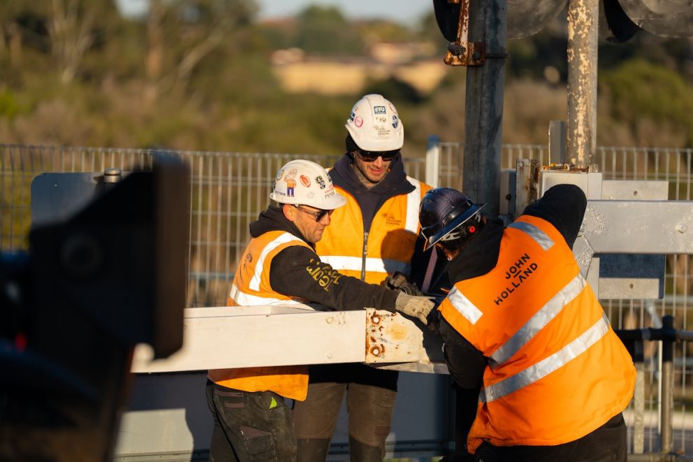 All hands on deck to remove the Station Street level crossing