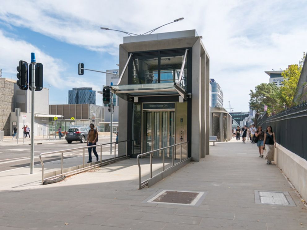 Royal Parade entrance to Parkville Station