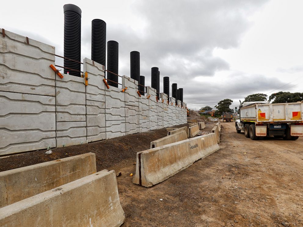 Progress on building the bridge retaining wall at Centre Dandenong Road - April 2020