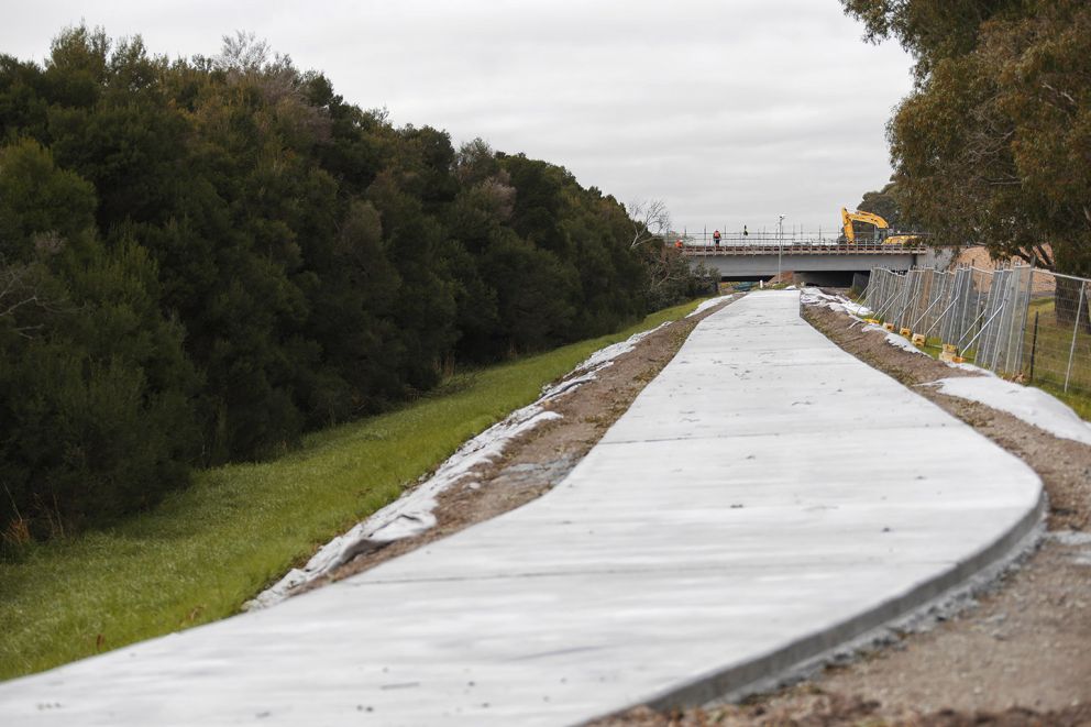 The new shared walking and cycling path along Mordialloc Creek, south of Bowen Parkway