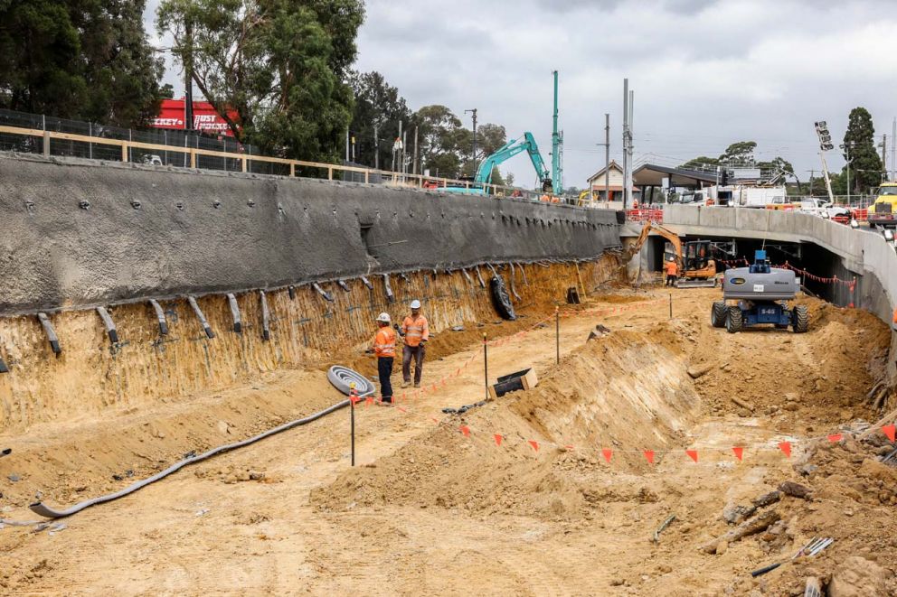 Excavating the rail trench at Burke Road, Glen Iris in January 2016