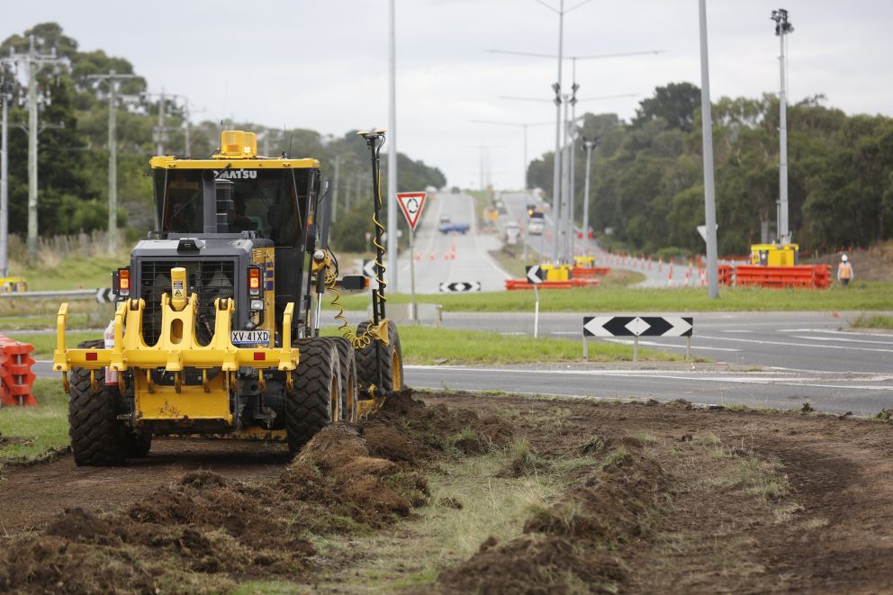 Earthworks taking place during the closure on Western Port Highway