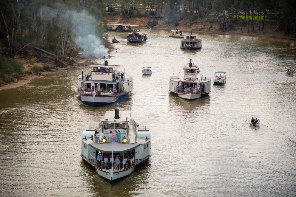 Steam boats on the river, Echuca-Moama