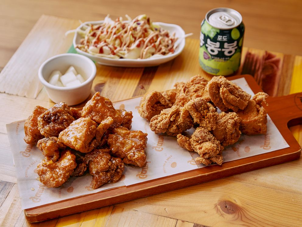 Image shows a Gami Chicken and beer platter 