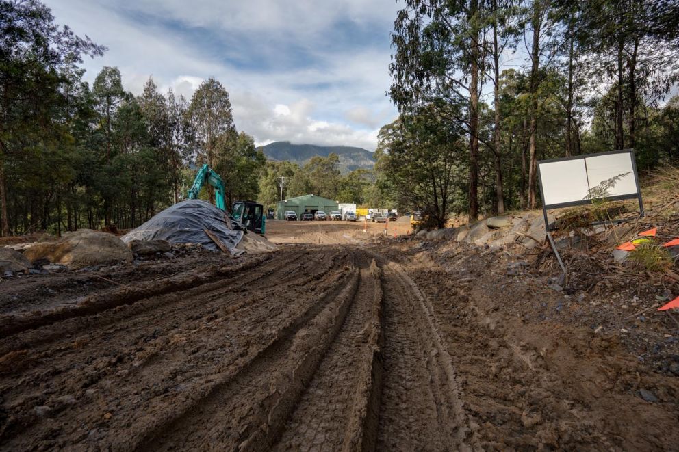 Track leading down to the AGL shed from the top of the Bogong High Plains Rd landslip