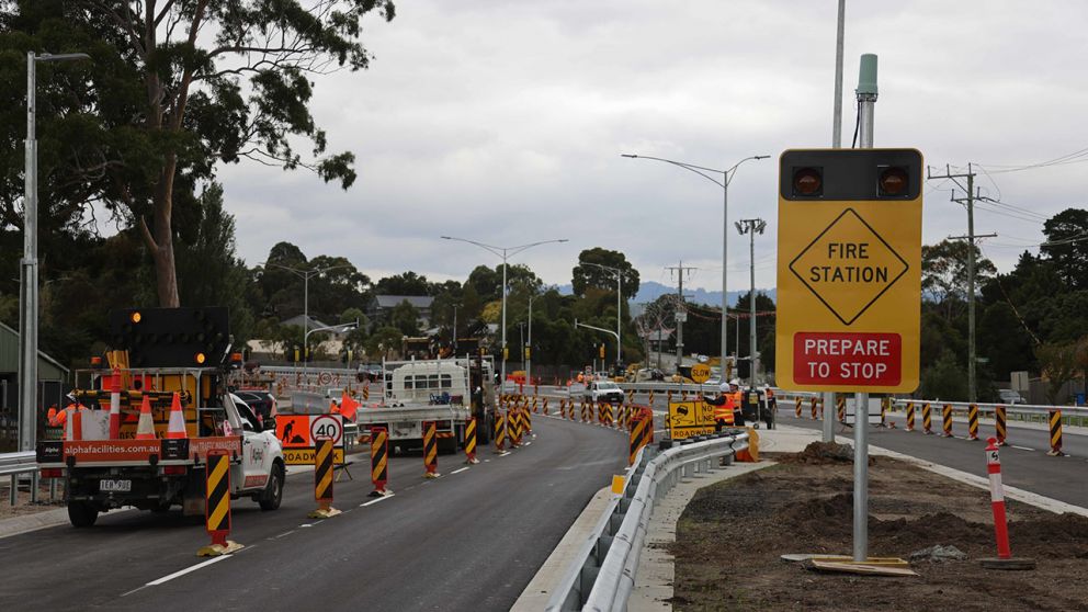 We’re working hard open the new signalised U-turn bay to access Crawley Road next month