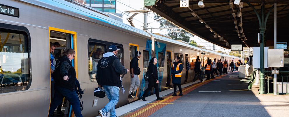 Passengers changing trains at Caulfield