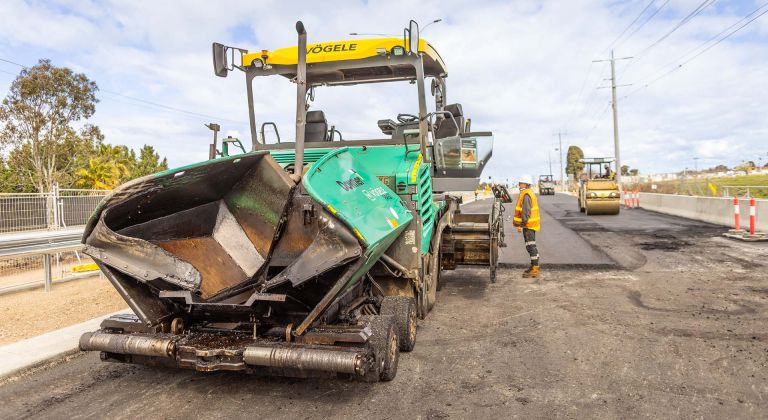 Epping Road Upgrade asphalting