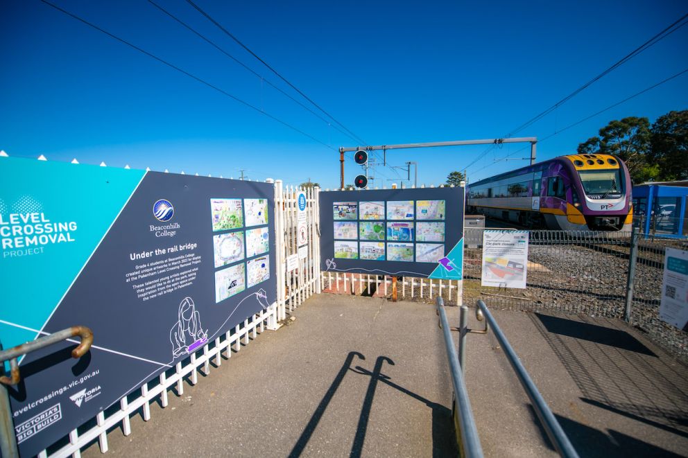Beaconhills College artwork at Pakenham Station image 1