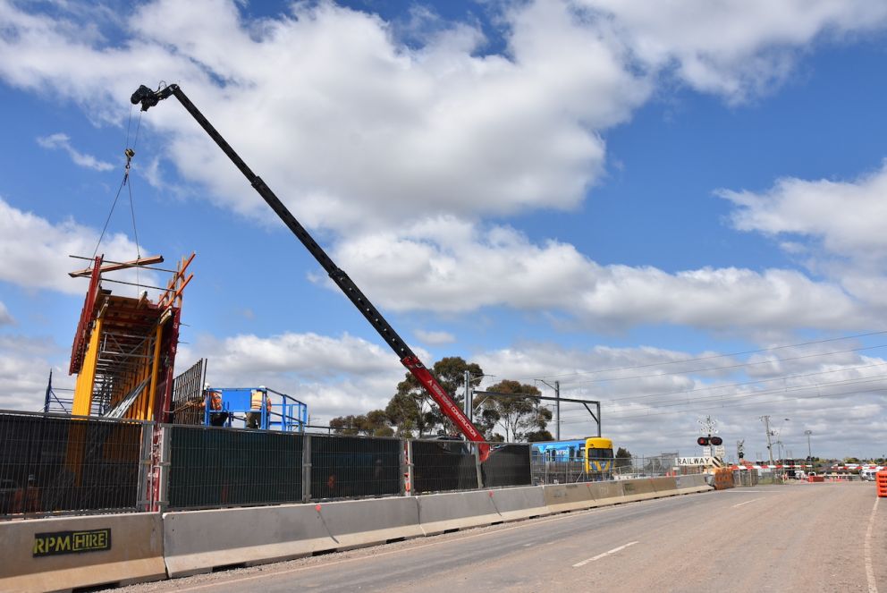 Works continue to build the new bridges foundations and abutment walls