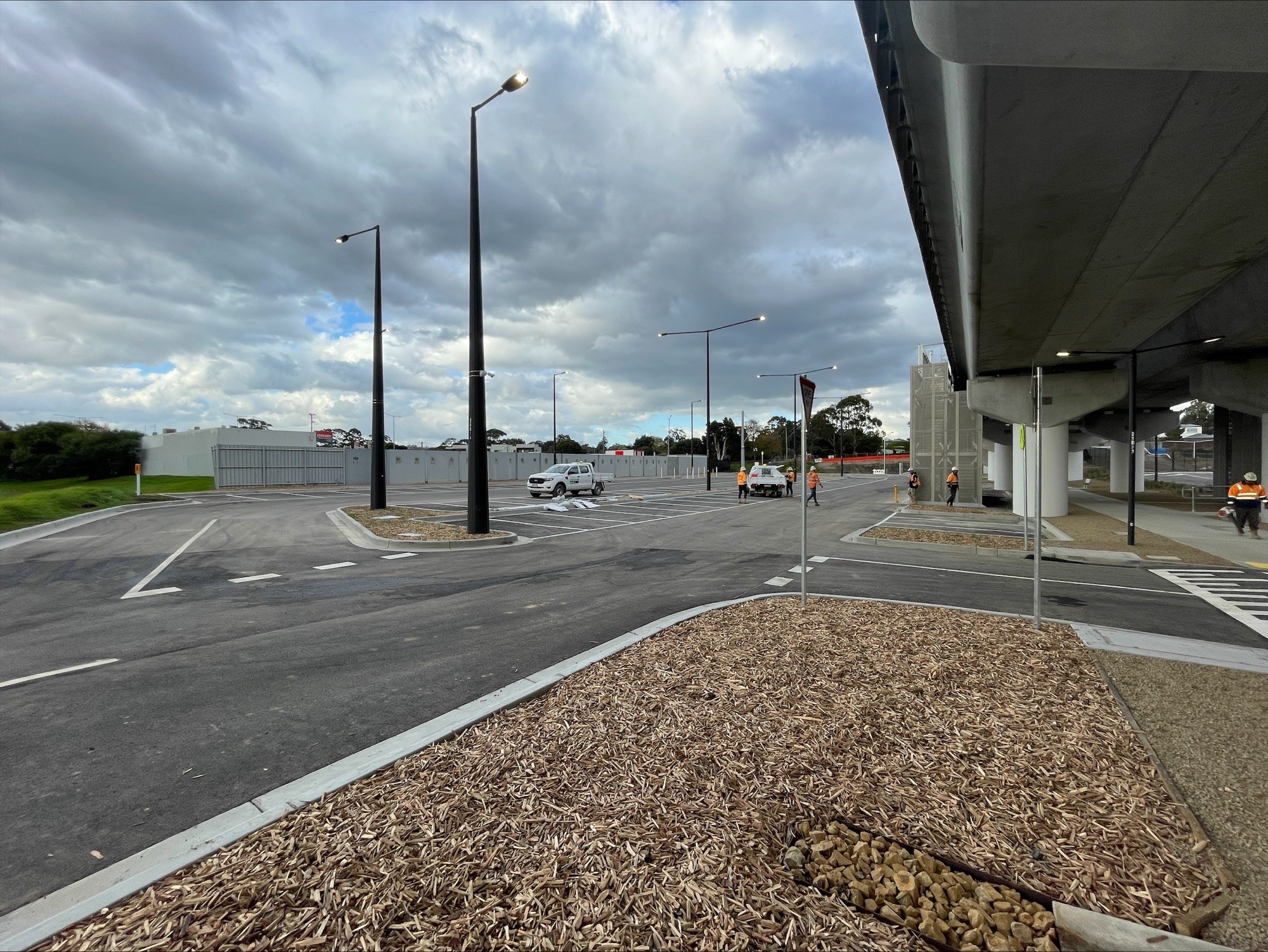 A photo shows a finished car park at Narre Warren Station. 