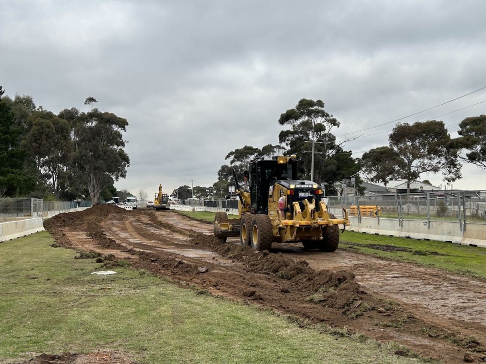 Works underway to build the temp diversion road