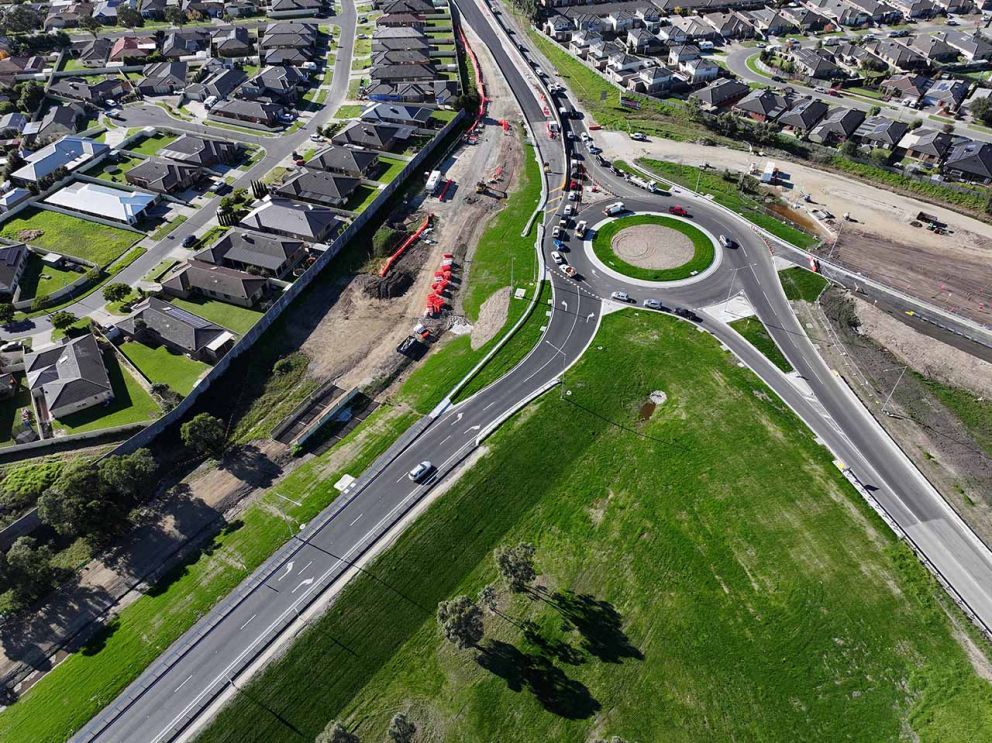 Mar 24 - We opened the upgraded Princes Freeway exit ramp and freeway roundabout at McGregor Road