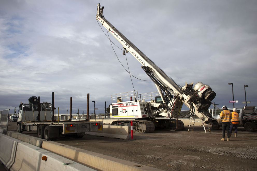 Mt Derrimut Road – Piling Works In August - Victoria’s Big Build