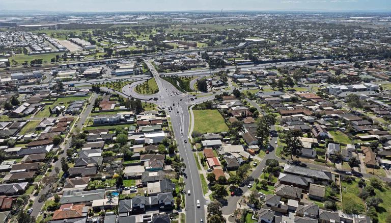 Point Cook and Central Ave intersection
