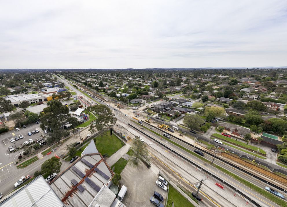 Burwood Highway McMahons Road intersection looking west.