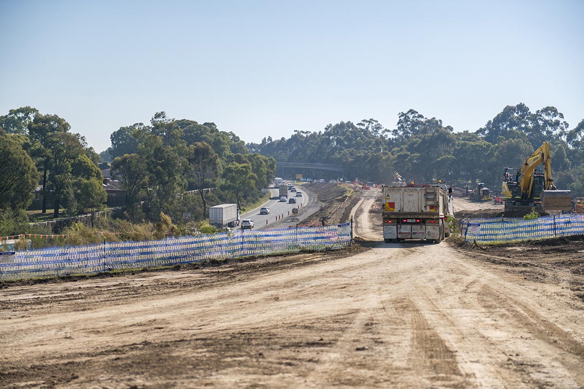 Earthworks at the M80 Ring Road interchange
