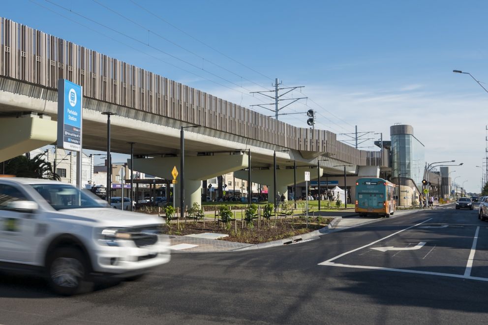Parkers Road is now boom gate free and the new Parkdale Station is open