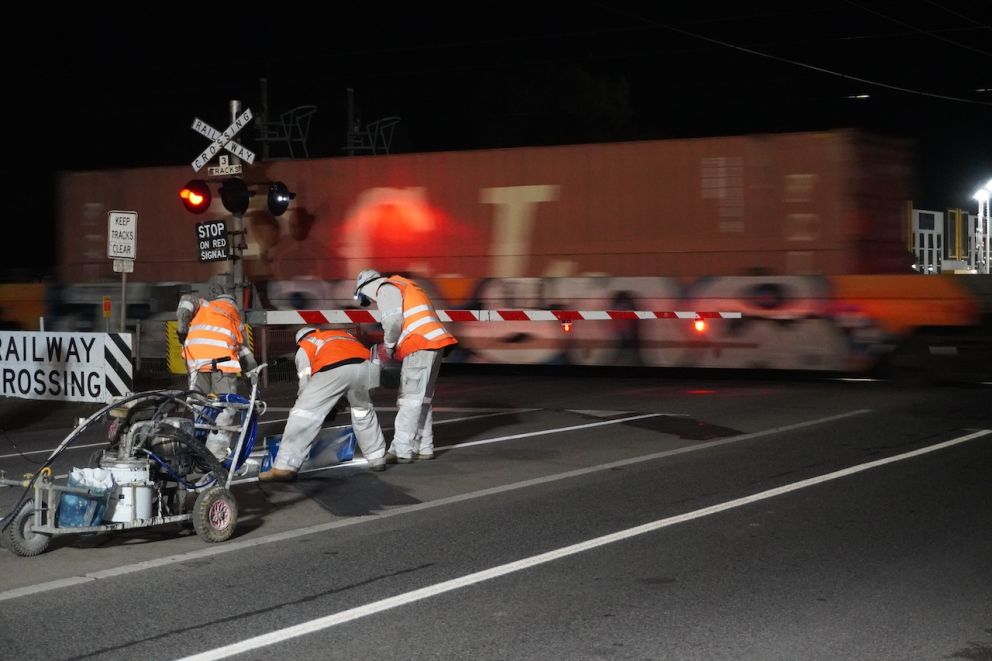 Line marking at Maidstone Street level crossing