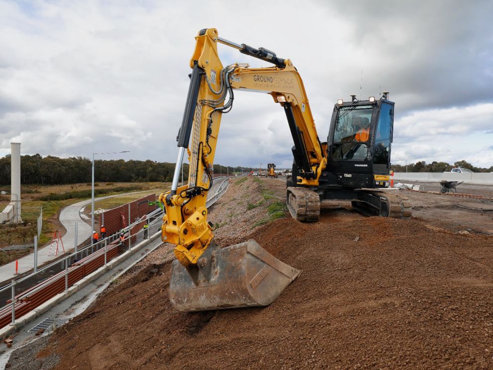 Embankment works in progress on the Mordialloc Freeway near Lower Dandenong Road