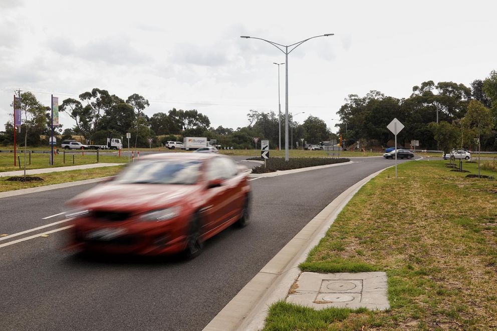 Traffic at the Ballarto Road and Western Port Highway intersection