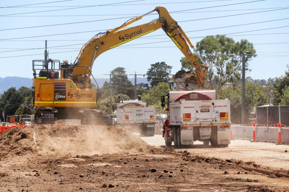 Construction works on the Narre Warren North Road Upgrade