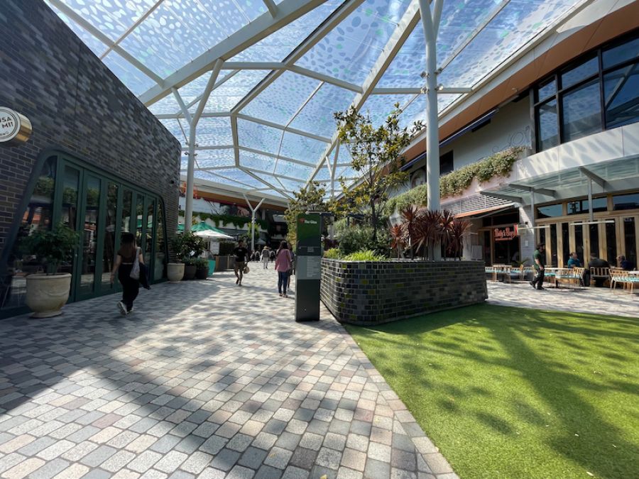 Entrance to Glen Waverley shopping centre, restaurants and sitting spaces