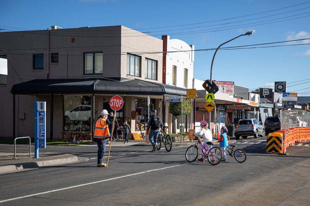 There will be changes to the way you move around Parkdale, keep an eye out for Traffic Controllers who will help you move safely while we get on with works.