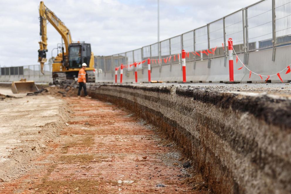 February 2024- Works underway to upgrade the McGregor Road outbound exit ramp and northern freeway roundabout