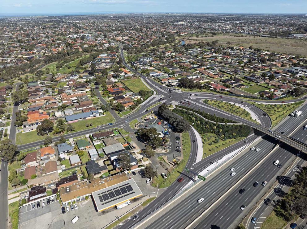 New Princes Freeway exit ramp to Point Cook Road