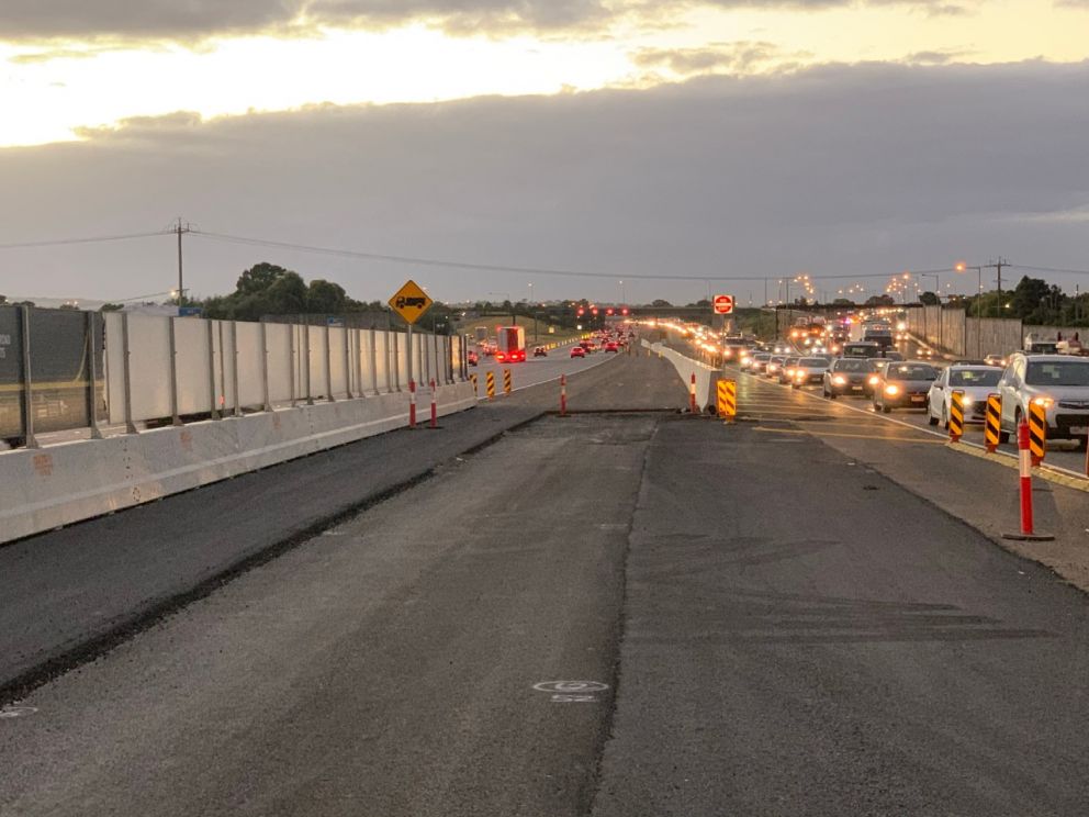 We've placed over 17,500 tonnes of asphalt in the centre median for your new lanes