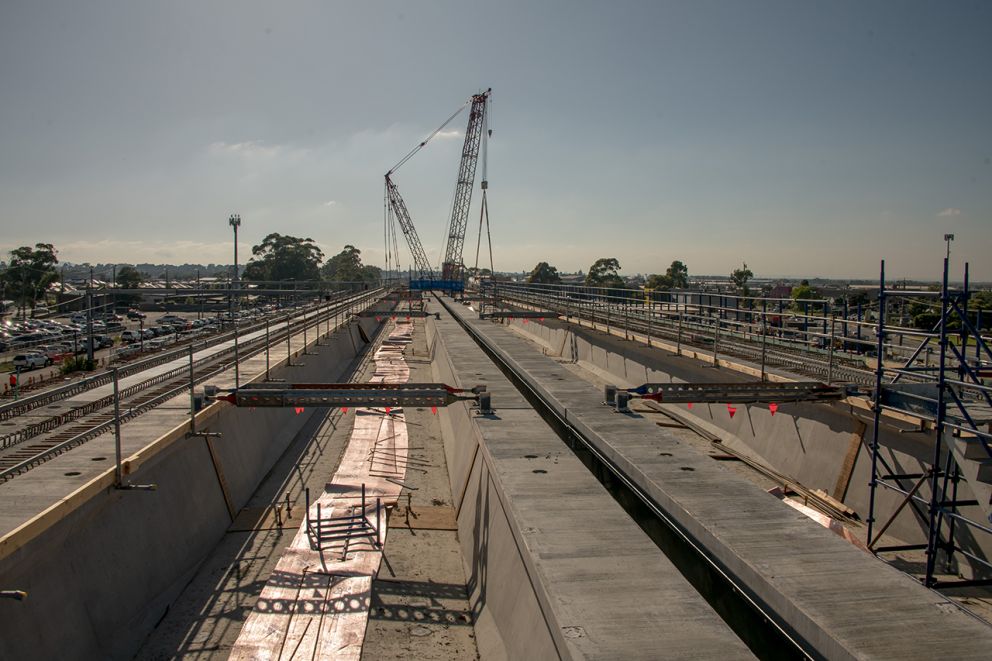 Pakenham Station concrete viaduct under construction