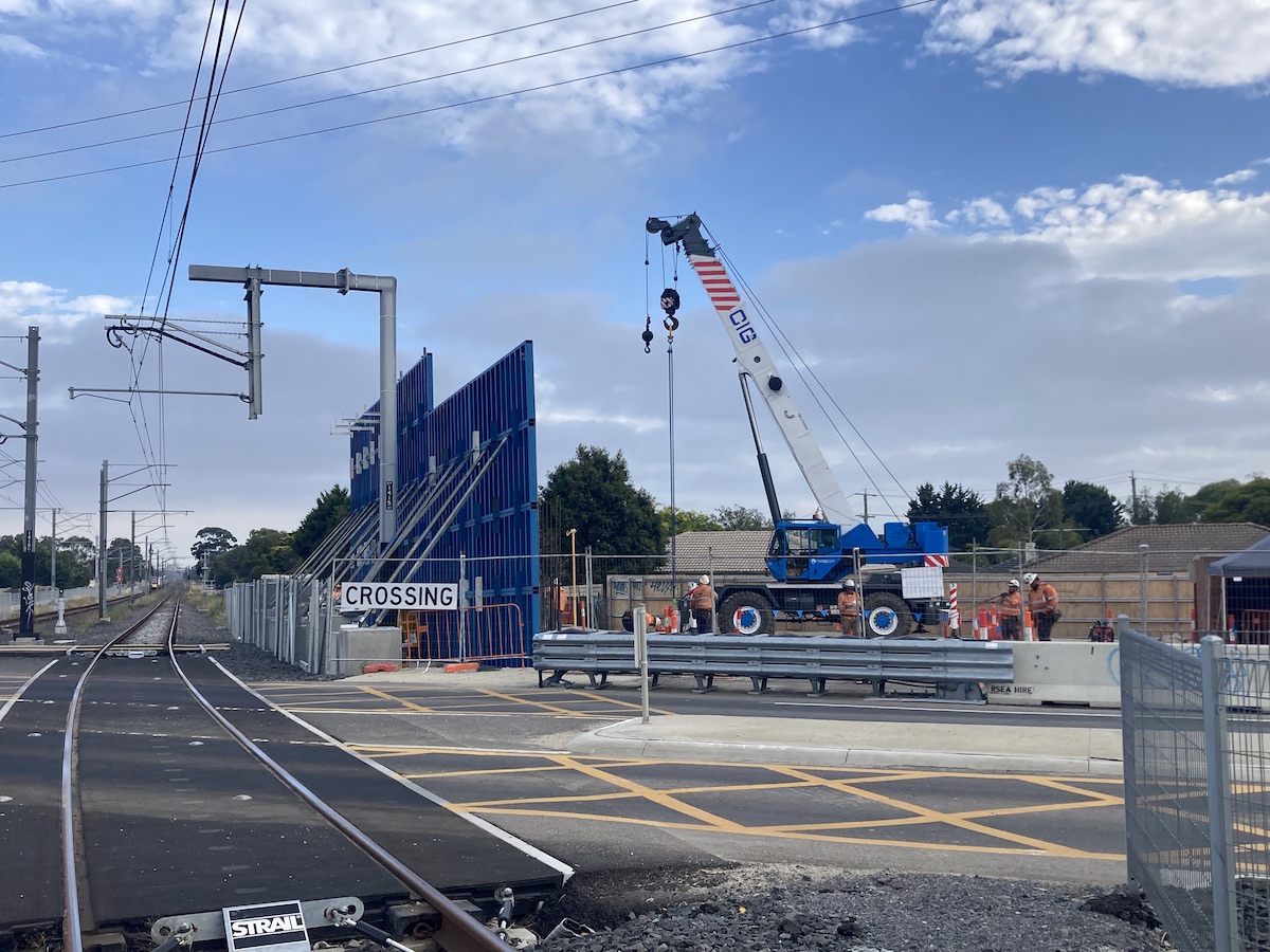 Abutment wall being constructed near the level crossing.