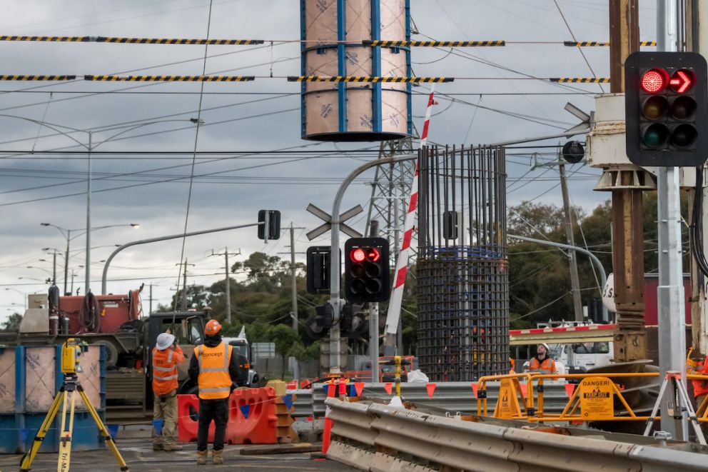 Craning the pier in place at Keon Parade