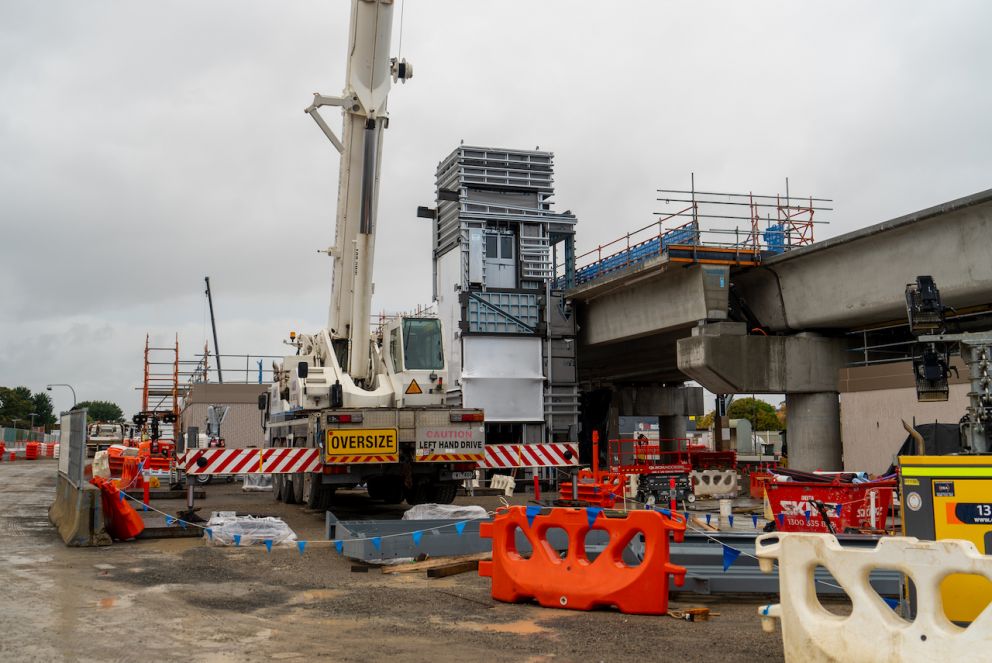 Lift being installed at the new Croydon Station