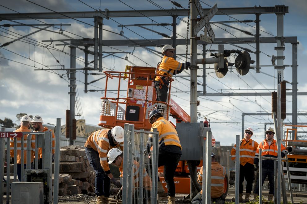 Removing signalling equipment at Webster Street