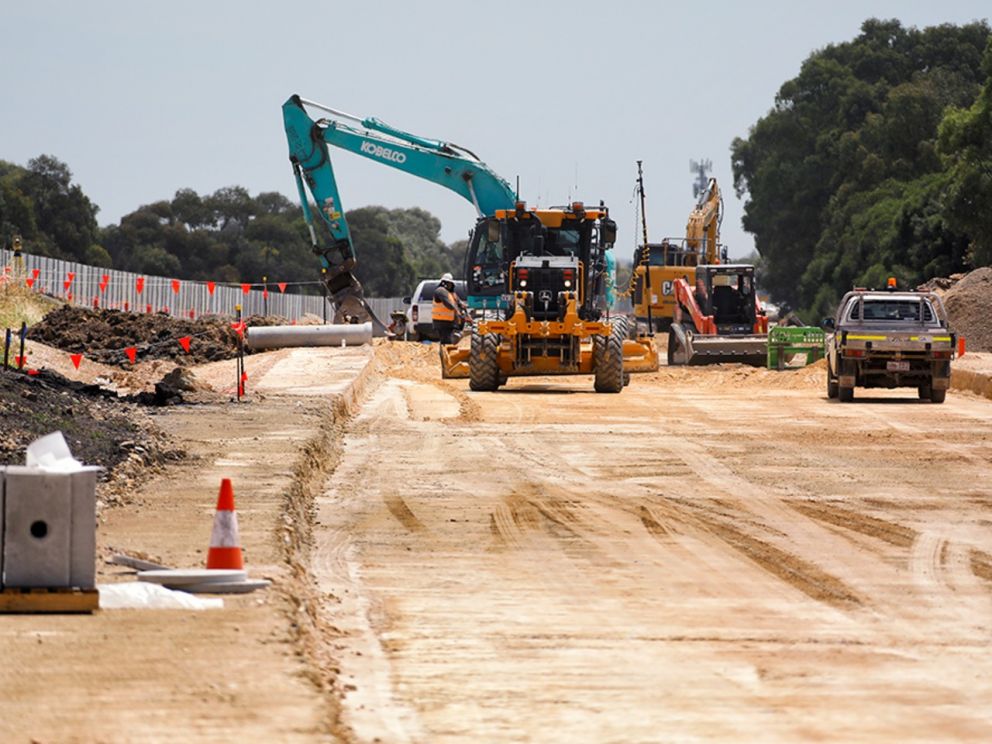 Building the new southbound off ramp at Thames Promenade