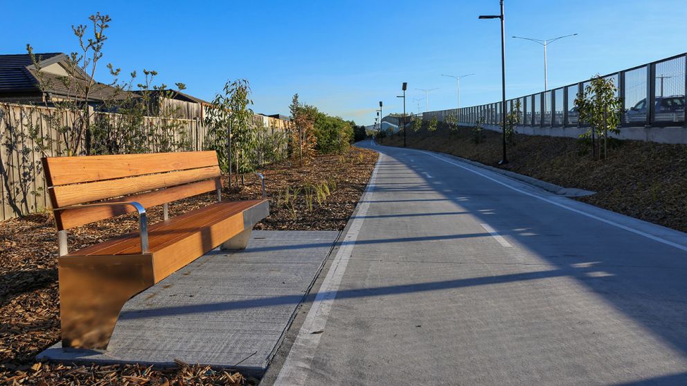 The new shared use path alongside the Pakenham rail line