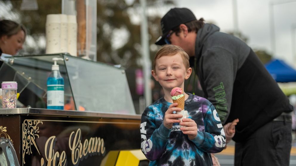 Huntly community event kid with icecream