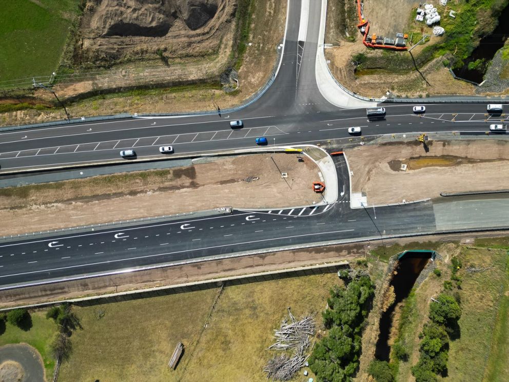 Aerial view of the upgraded Sale-Toongabbie Road intersection.