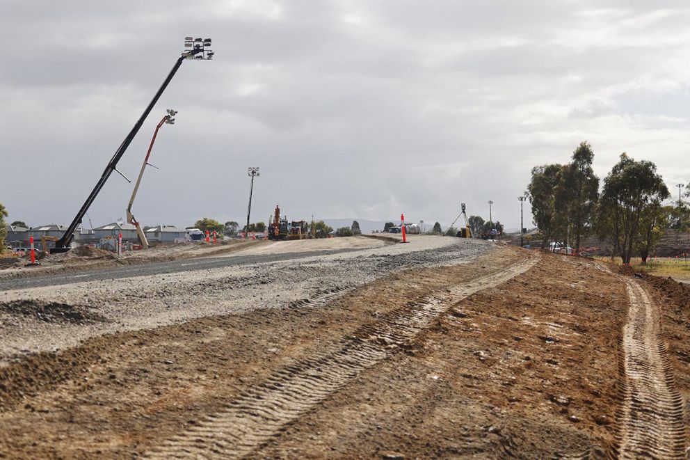 February 2024- Works underway to upgrade the McGregor Road outbound exit ramp and northern freeway roundabout